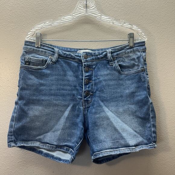 Kancan High Rise Button Fly 4” Inseam Shorts Denim Medium Wash Stretch - Picture 2 of 6